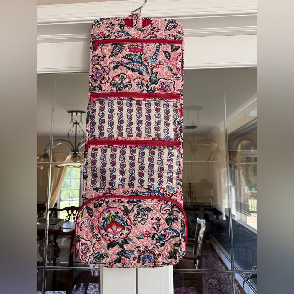 Vera Bradley Hanging Organizer Travel Cosmetic/Toiletry Bag -NWOT